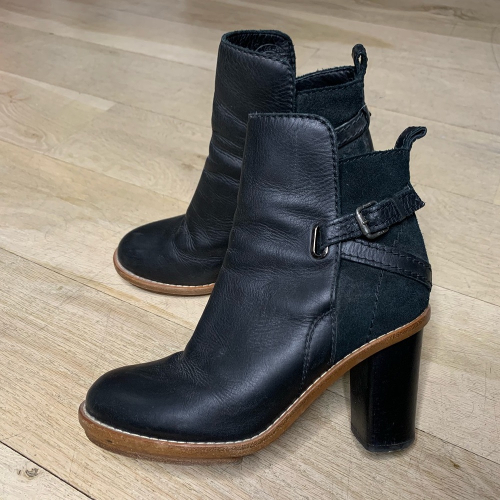 Acne Women's Cypress Leather Buckled Boots Black and Tan, EU 39 US 9